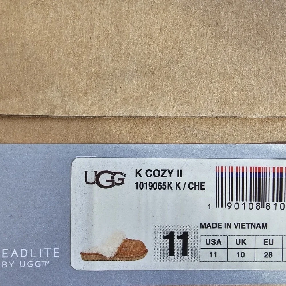UGG kids chestnut